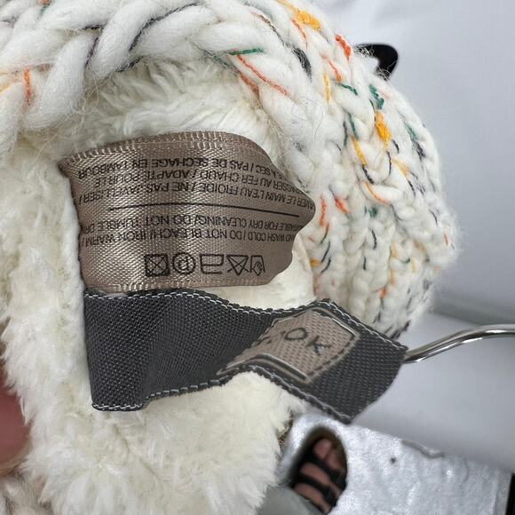 Rook Sherpa Lined Crochet Infinity Winter Scarf Warm Ivory & Speckeld NWT - Picture 8 of 8